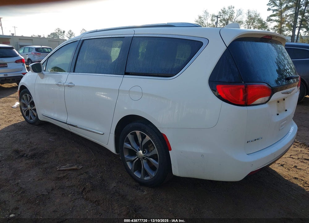 2017 CHRYSLER PACIFICA LIMITED VIN: 2C4RC1GG5HR730186