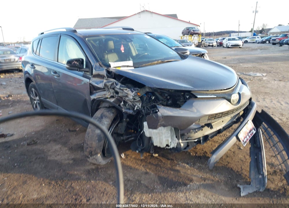 2018 TOYOTA RAV4 XLE VIN: JTMRFREV6JJ739951