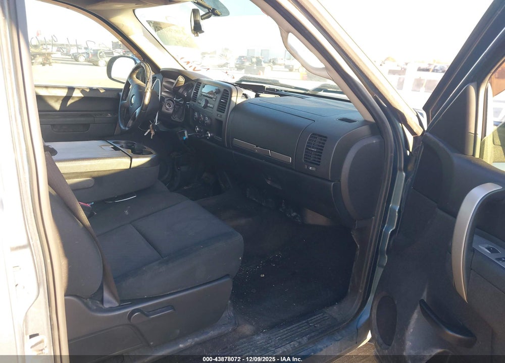 2010 CHEVROLET SILVERADO 1500 LT VIN: 3GCRCSE05AG210206