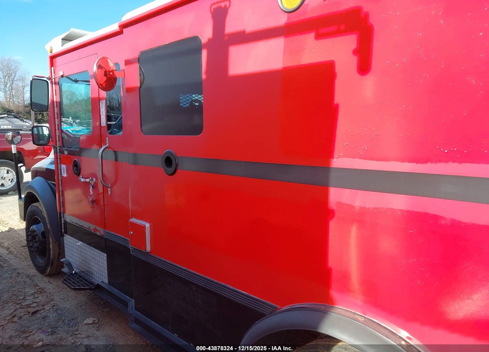2013 RAM 5500 CHASSIS TRADESMAN/SLT VIN: 3C7WRMAL1DG561229