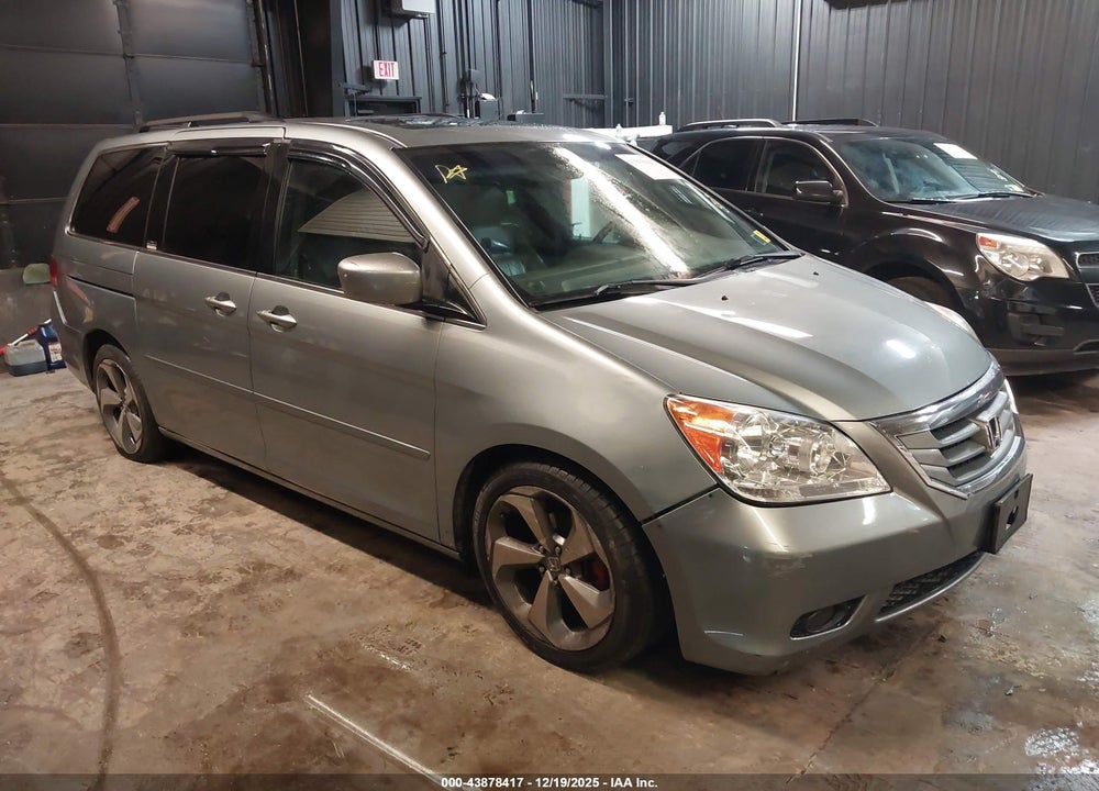 2008 HONDA ODYSSEY EX-L VIN: 5FNRL38718B023995