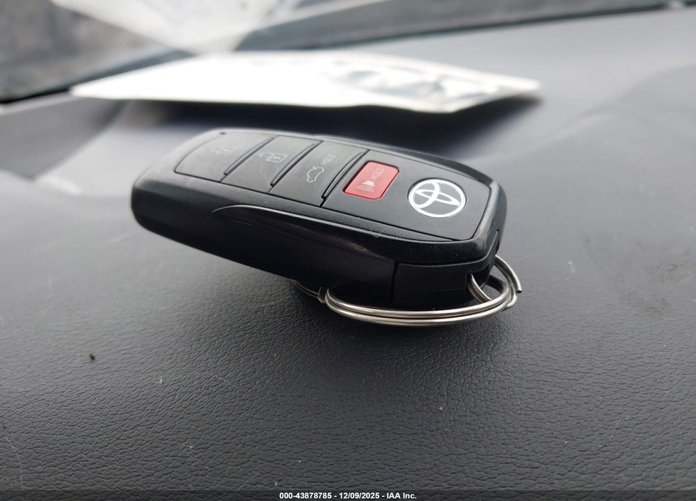 2025 TOYOTA COROLLA LE VIN: 5YFB4MDE2SP346683