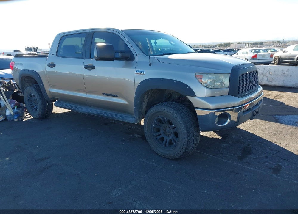 2008 TOYOTA TUNDRA SR5 5.7L V8 VIN: 5TFDV54188X036640