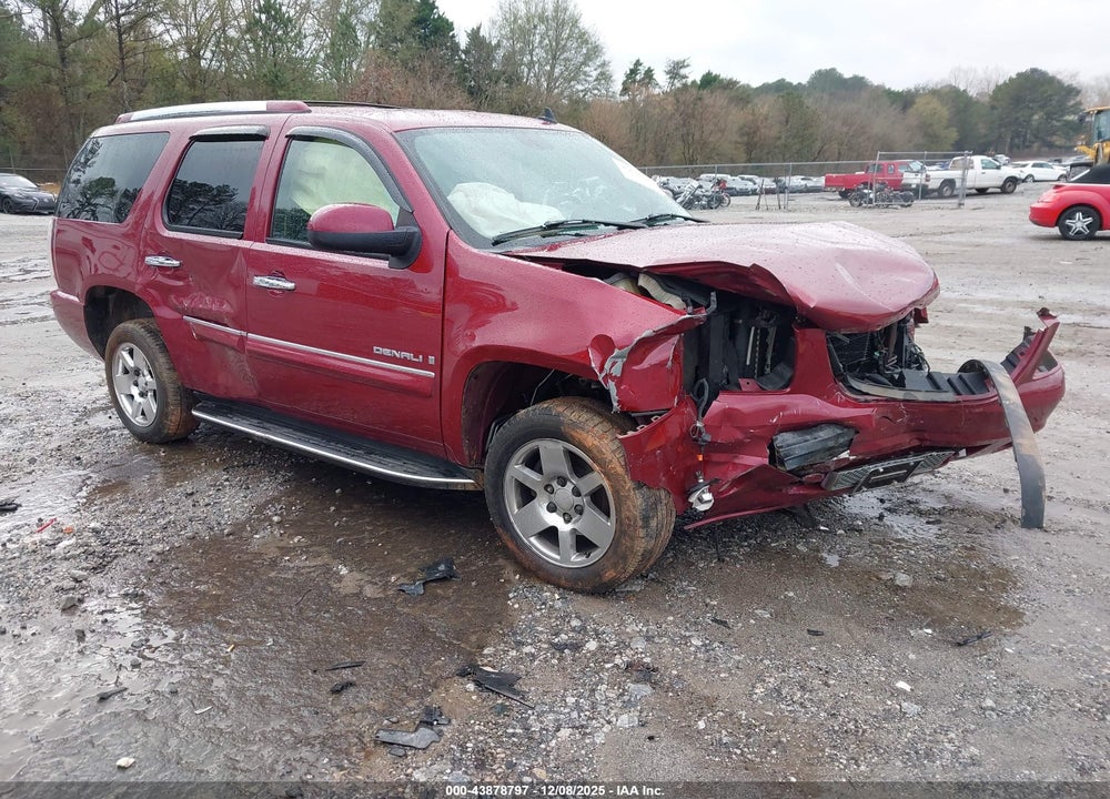 2007 GMC YUKON DENALI VIN: 1GKFK638X7J240738