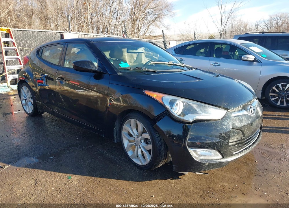 2013 HYUNDAI VELOSTER BASE W/GRAY VIN: KMHTC6AD0DU109139