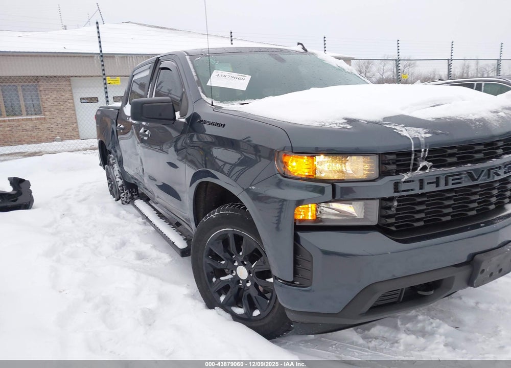 2021 CHEVROLET SILVERADO 1500 4WD  SHORT BED CUSTOM VIN: 1GCPYBEK6MZ399852