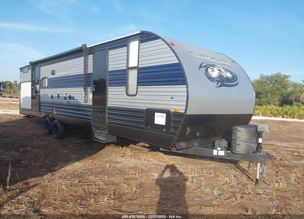 2022 FOREST RIVER OTHER VIN: 4X4TCKE26NX156837
