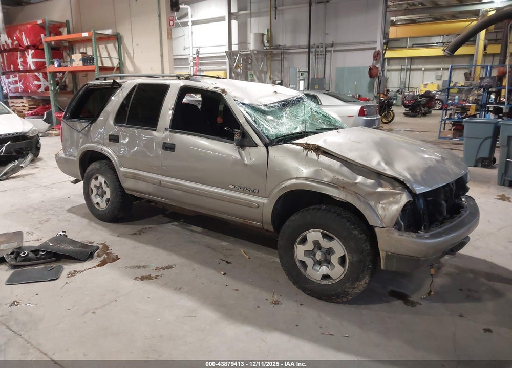 2003 CHEVROLET BLAZER LS VIN: 1GNDT13X83K139252