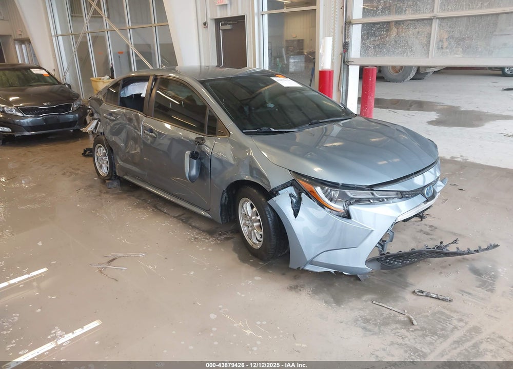 2022 TOYOTA COROLLA HYBRID LE VIN: JTDEAMDE0NJ051936