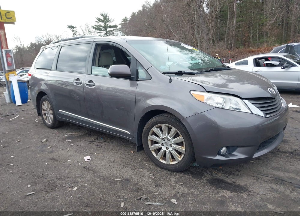 2012 TOYOTA SIENNA XLE 7 PASSENGER VIN: 5TDDK3DC6CS046189