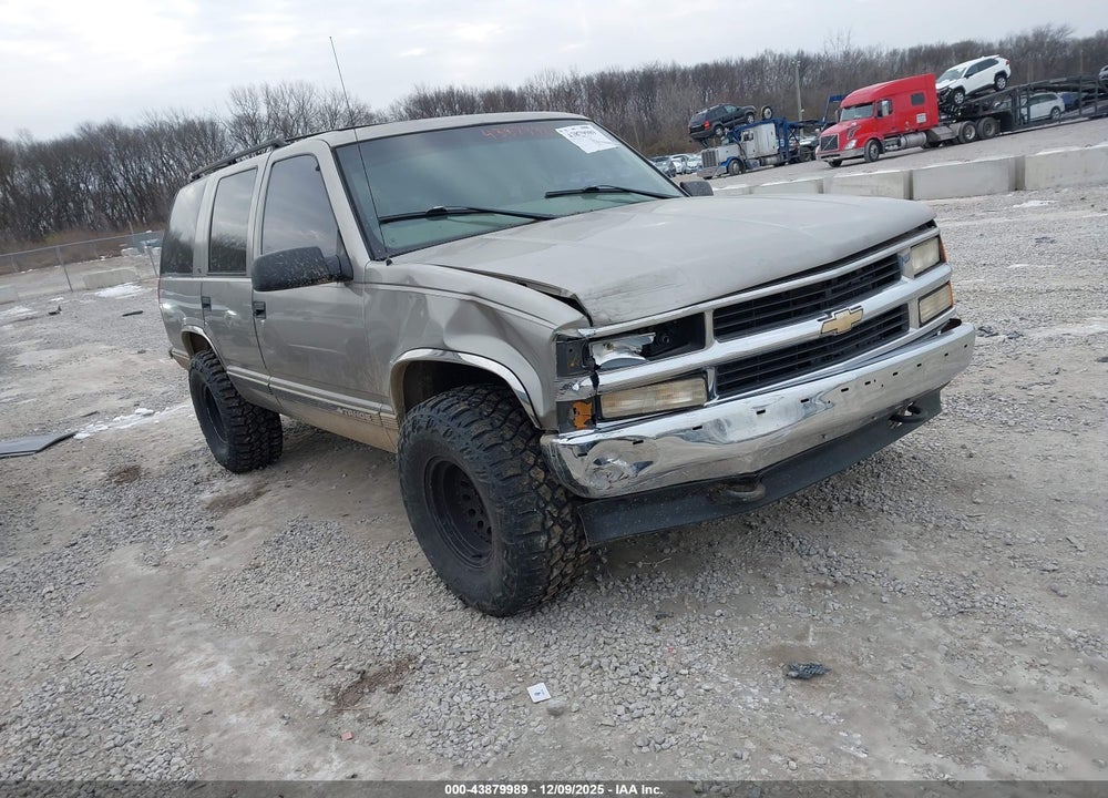 1999 CHEVROLET TAHOE LS VIN: 1GNEK13R3XJ439267