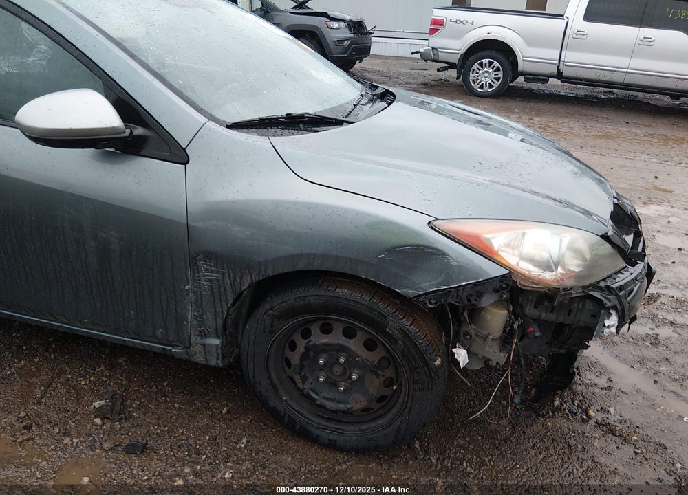 2013 MAZDA 3 I SPORT VIN: JM1BL1U88D1703111