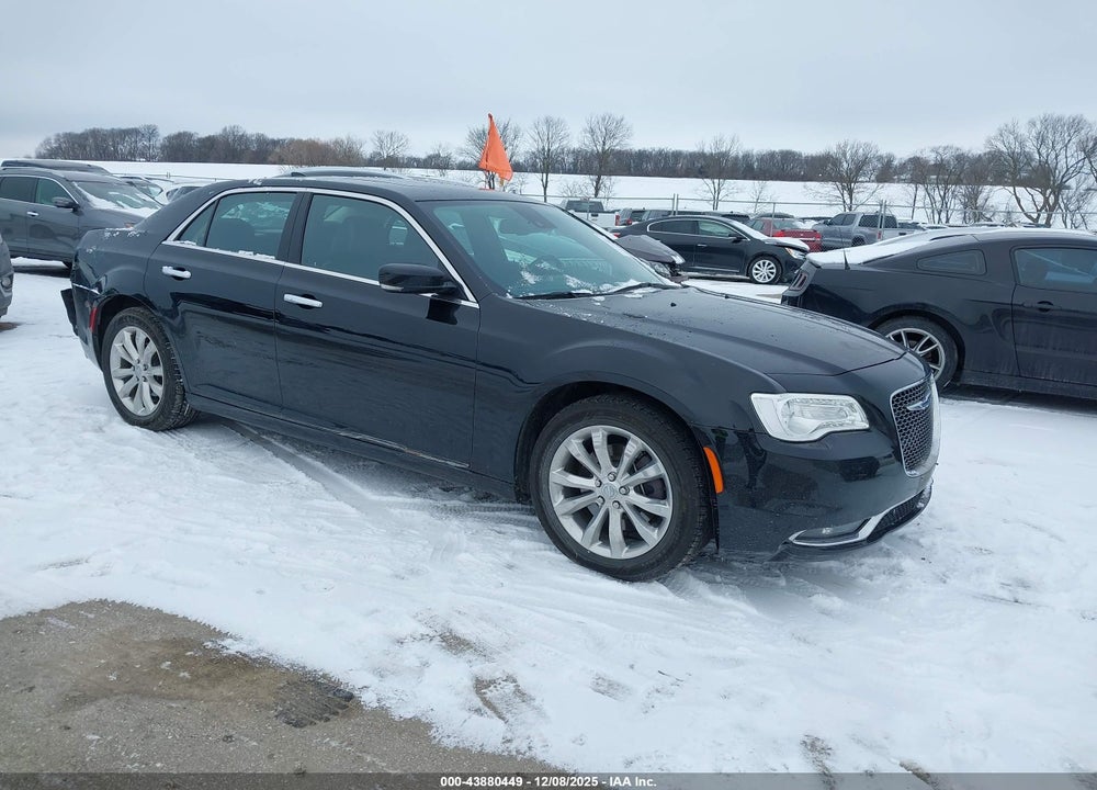 2017 CHRYSLER 300C AWD VIN: 2C3CCAKG2HH580268