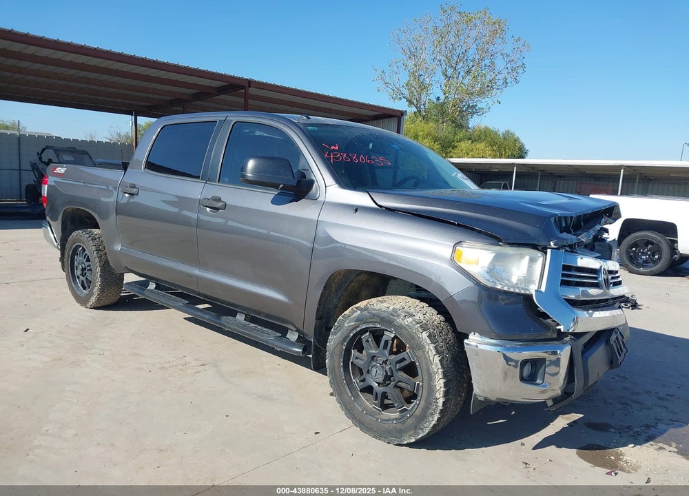 2016 TOYOTA TUNDRA SR5 5.7L V8 VIN: 5TFDW5F15GX561566