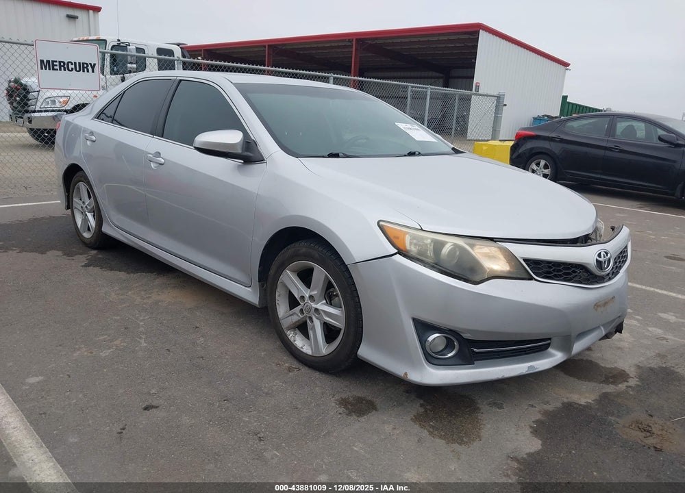 2013 TOYOTA CAMRY SE VIN: 4T1BF1FKXDU237904
