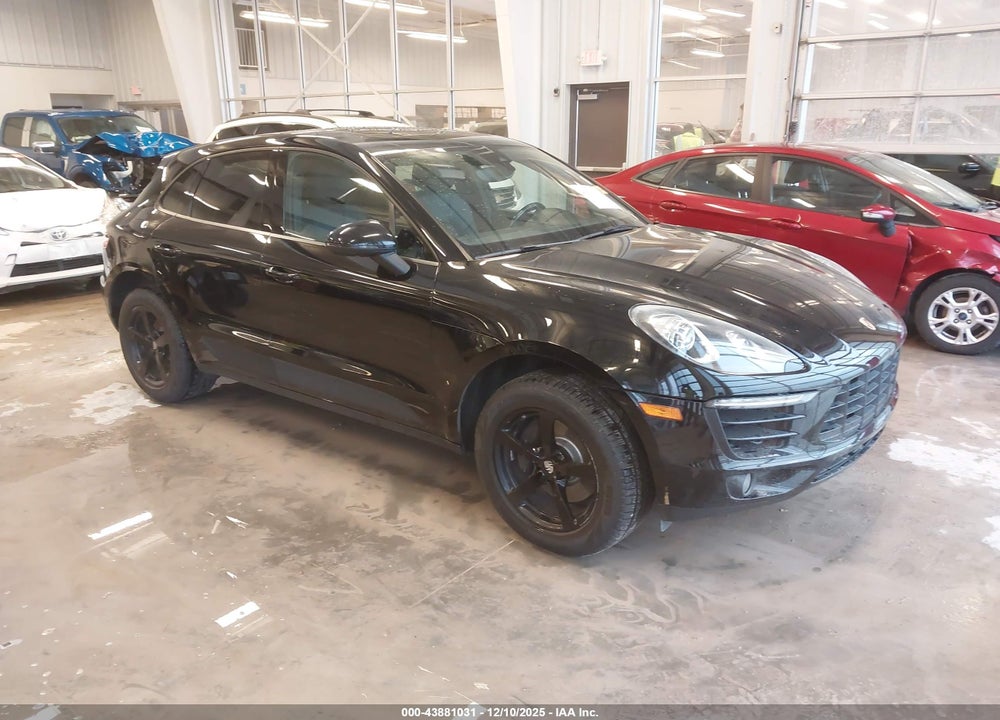 2017 PORSCHE MACAN VIN: WP1AA2A57HLB03500