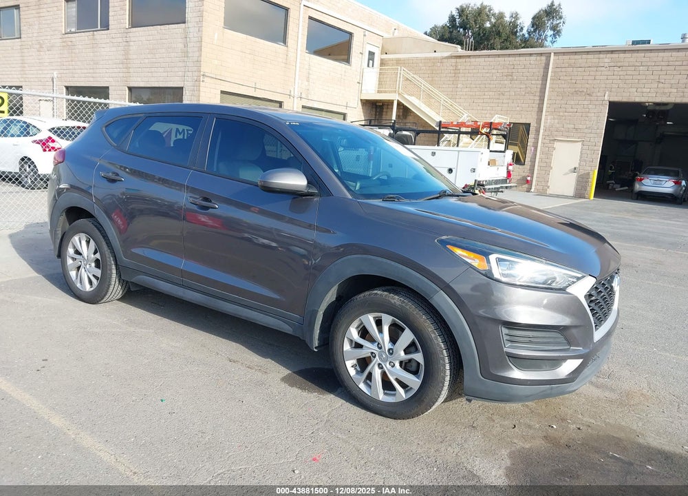 2021 HYUNDAI TUCSON SE VIN: KM8J23A47MU337874