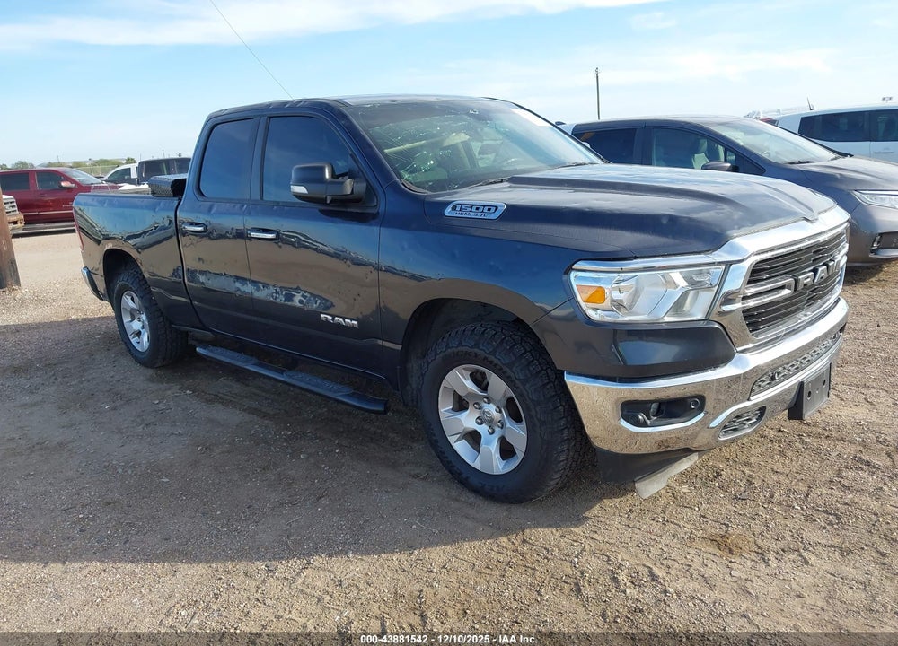 2020 RAM 1500 BIG HORN  4X4 6'4 BOX VIN: 1C6SRFBT3LN281136