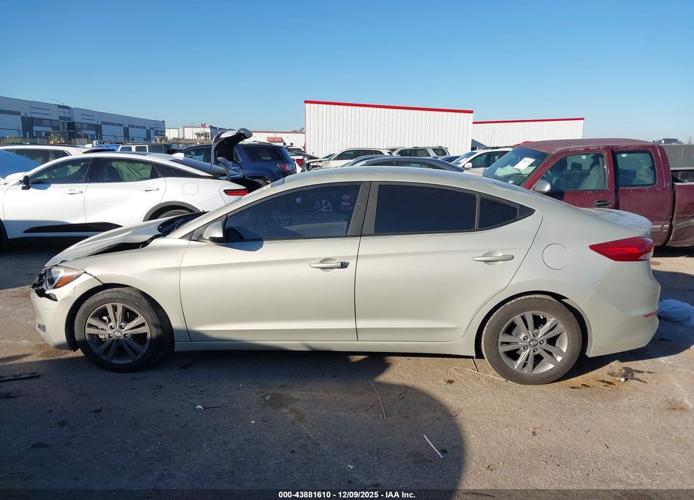 2017 HYUNDAI ELANTRA SE VIN: KMHD84LF6HU060933