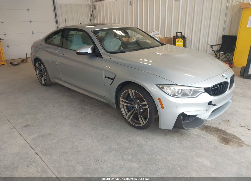 2015 BMW M4 VIN: WBS3R9C59FK334774