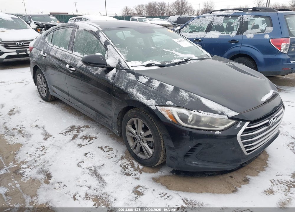 2017 HYUNDAI ELANTRA SE VIN: 5NPD84LF0HH139304