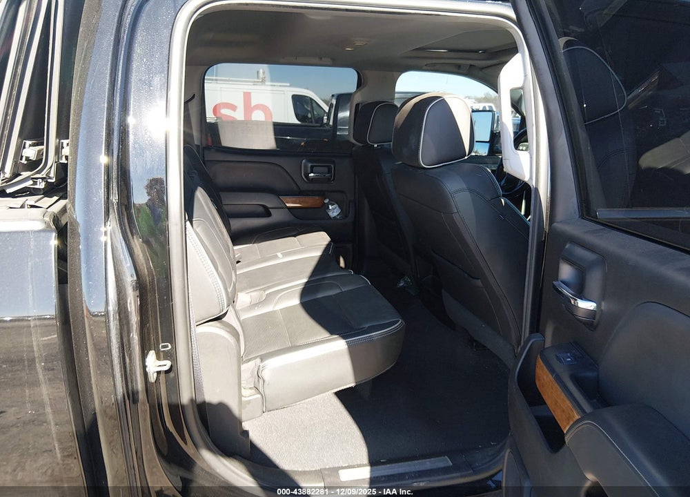 2019 CHEVROLET SILVERADO 2500HD HIGH COUNTRY VIN: 1GC1KUEY1KF268947