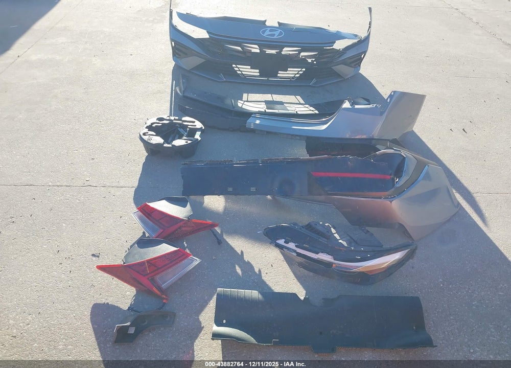 2024 HYUNDAI ELANTRA SEL VIN: KMHLS4DG6RU829405