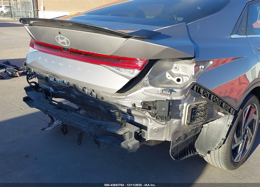 2024 HYUNDAI ELANTRA SEL VIN: KMHLS4DG6RU829405
