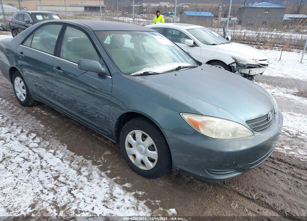 2002 TOYOTA CAMRY LE VIN: 4T1BE32K52U632588
