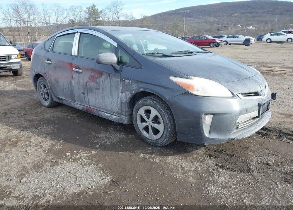 2013 TOYOTA PRIUS TWO VIN: JTDKN3DU2D5553749
