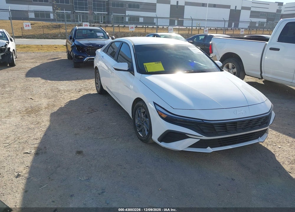 2024 HYUNDAI ELANTRA SEL VIN: KMHLM4DG3RU656016