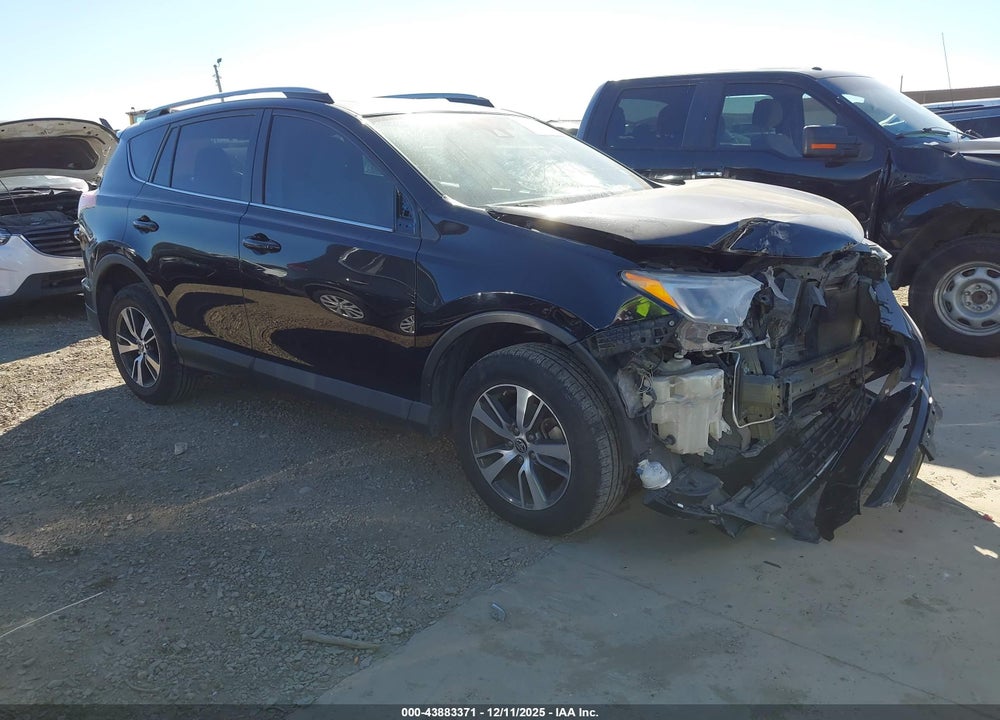 2017 TOYOTA RAV4 XLE VIN: 2T3WFREV3HW372408