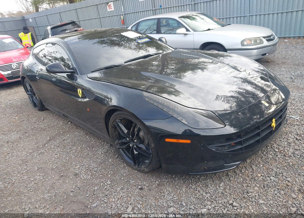 2014 FERRARI FF VIN: ZFF73SKA2E0201768