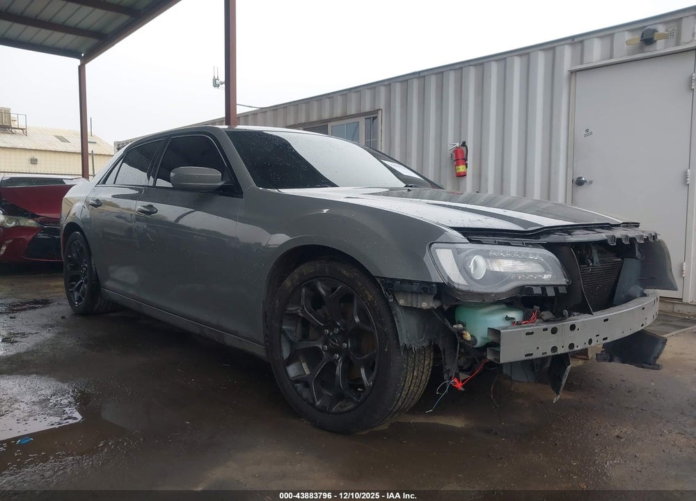 2019 CHRYSLER 300 300S VIN: 2C3CCABGXKH562897
