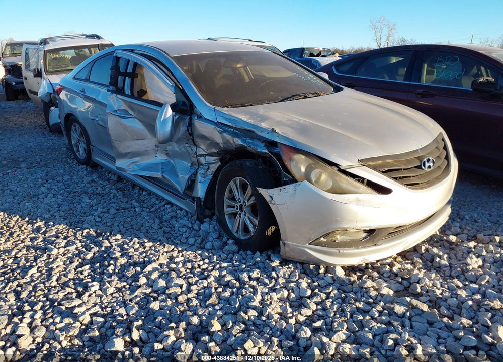 2013 HYUNDAI SONATA GLS VIN: 5NPEB4AC1DH623703