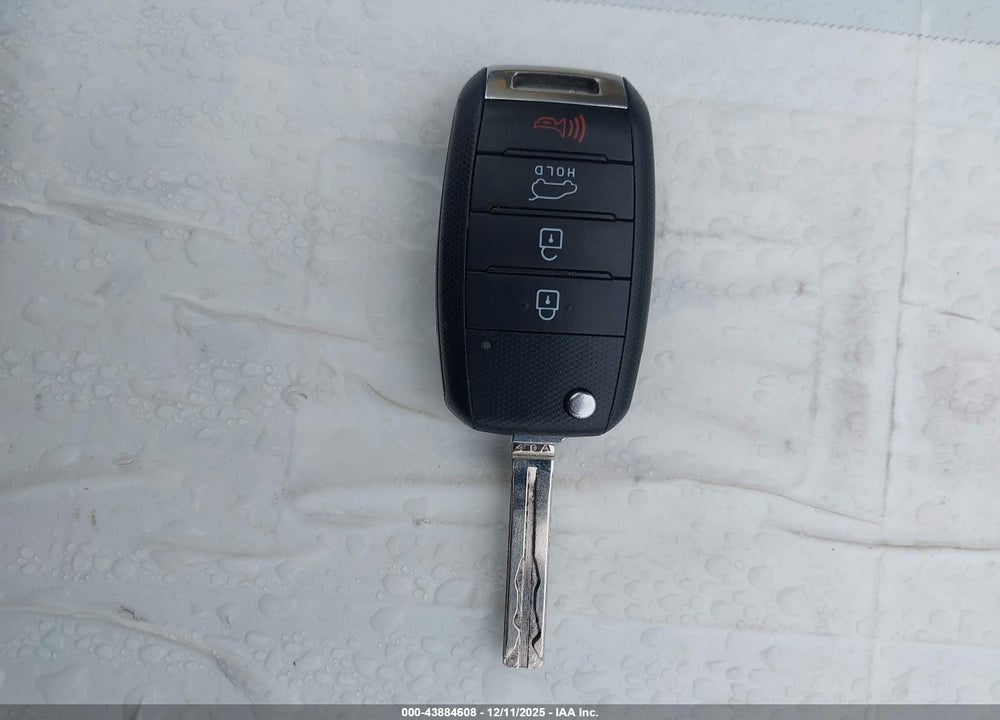 2015 KIA SOUL VIN: KNDJN2A25F7156553