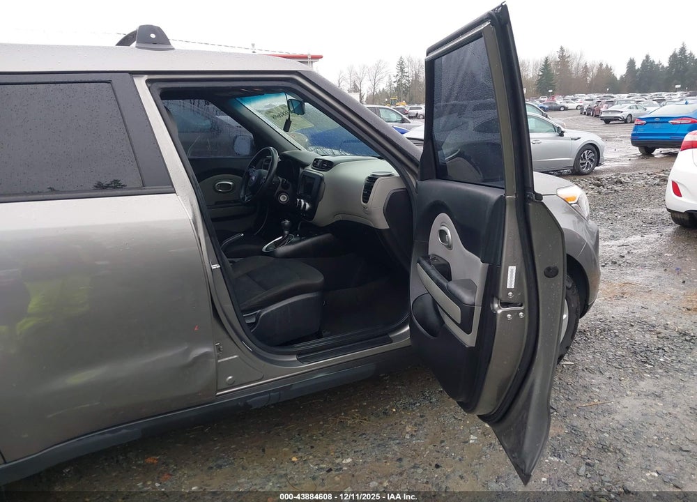 2015 KIA SOUL VIN: KNDJN2A25F7156553
