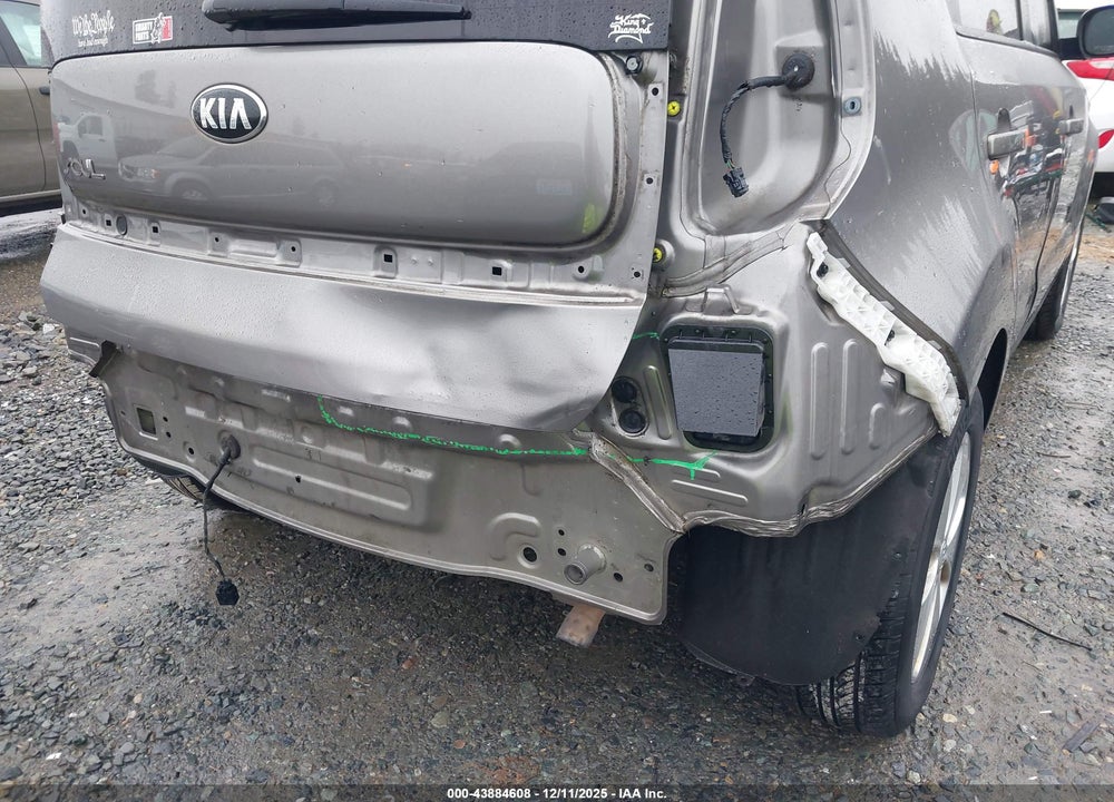 2015 KIA SOUL VIN: KNDJN2A25F7156553