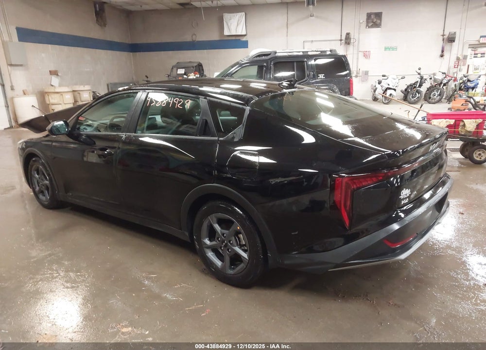 2025 KIA K4 LXS VIN: 3KPFT4DEXSE047481