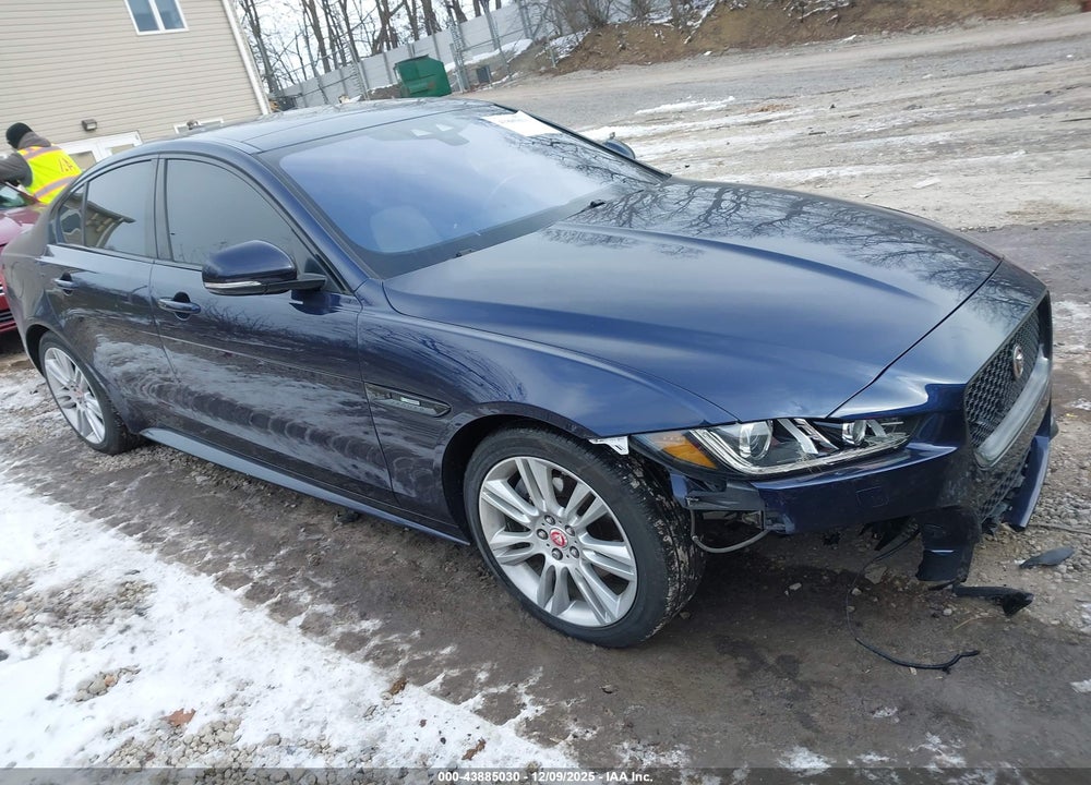 2017 JAGUAR XE 20D R-SPORT VIN: SAJAF4BN2HA969065