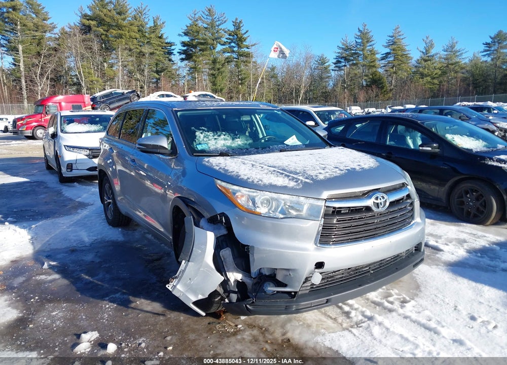 2016 TOYOTA HIGHLANDER XLE V6 VIN: 5TDJKRFH7GS342889