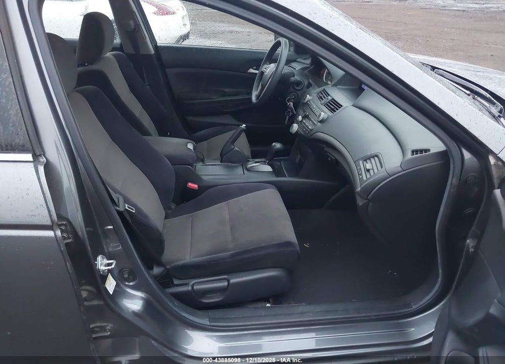 2008 HONDA ACCORD 2.4 LX-P VIN: 1HGCP26418A119648