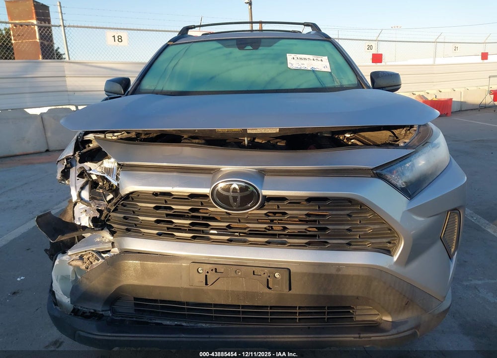 2019 TOYOTA RAV4 LE VIN: 2T3H1RFV2KC001139