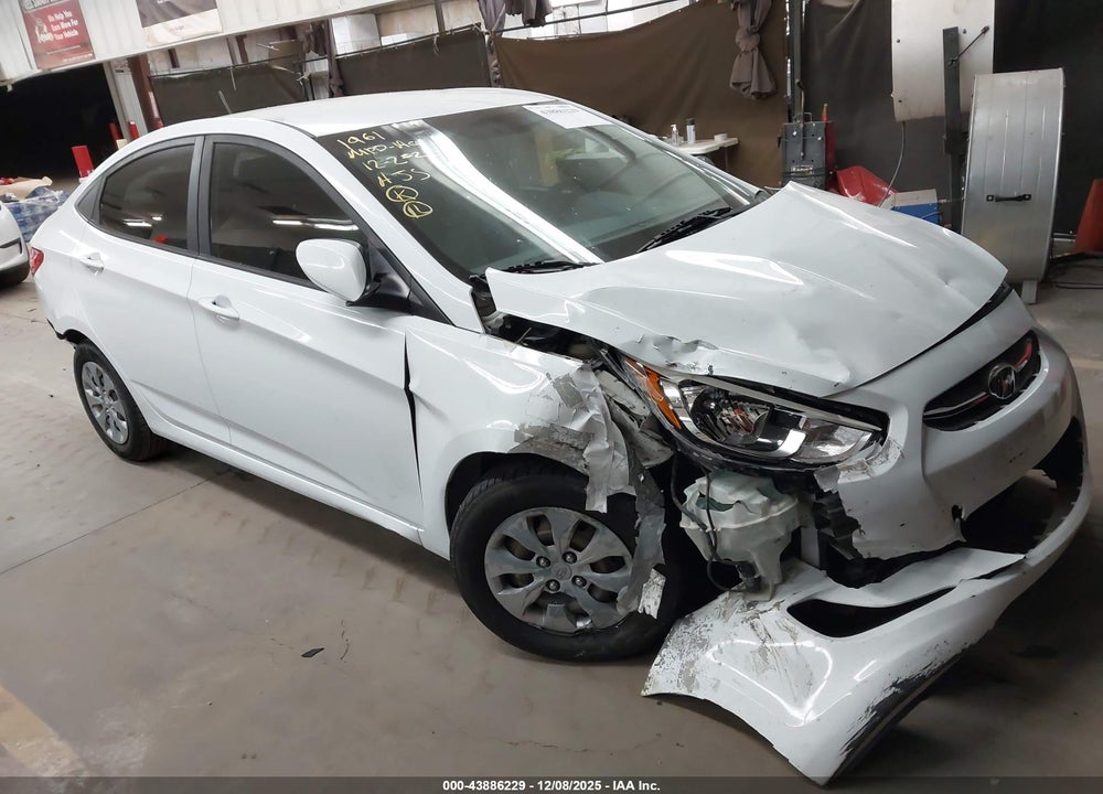 2016 HYUNDAI ACCENT SE VIN: KMHCT4AE1GU123245