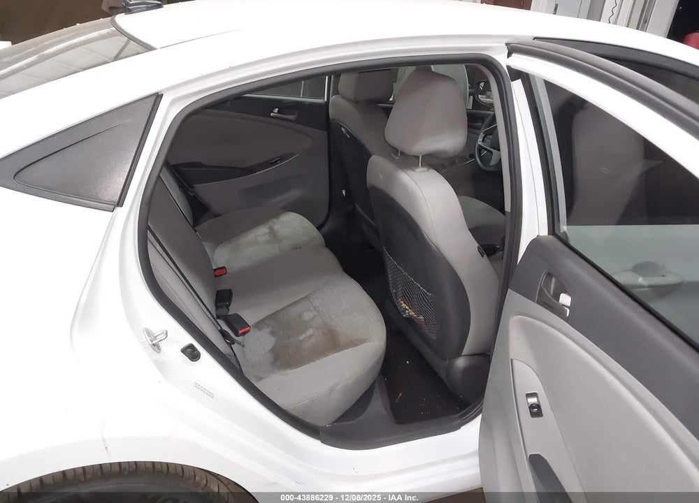 2016 HYUNDAI ACCENT SE VIN: KMHCT4AE1GU123245