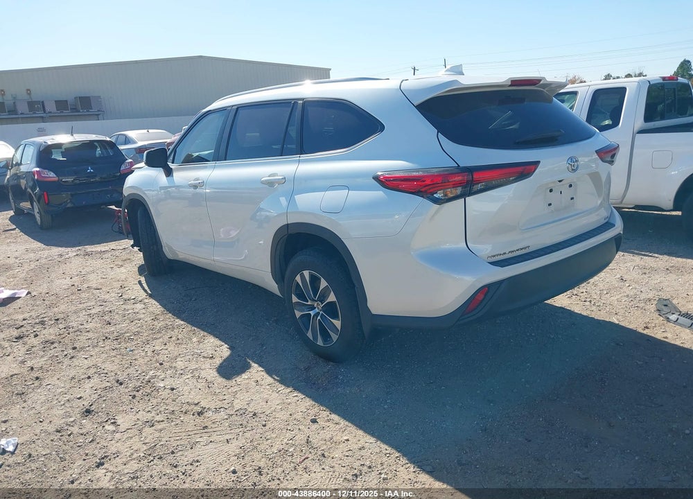 2023 TOYOTA HIGHLANDER XLE VIN: 5TDKDRAH3PS028498