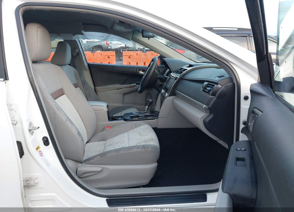 2014 TOYOTA CAMRY LE VIN: 4T4BF1FK7ER422855