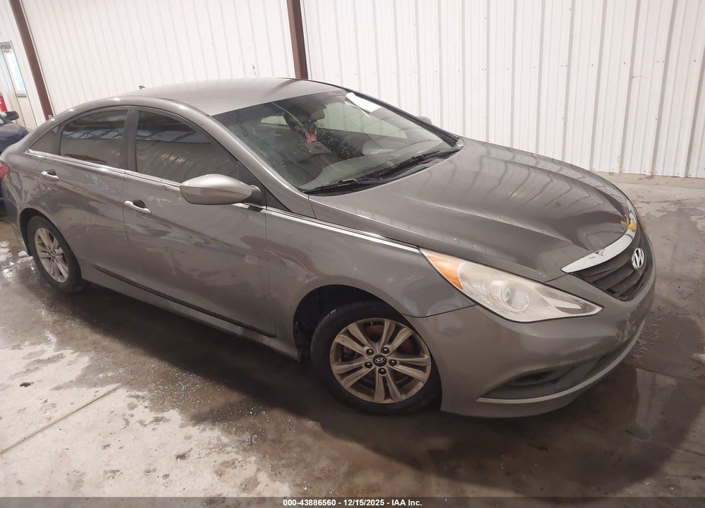 2014 HYUNDAI SONATA GLS VIN: 5NPEB4AC2EH930489