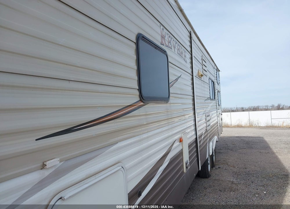 2018 FOREST RIVER SHASTA REVERE 29SK VIN: 5ZT2SHUB2JE010285