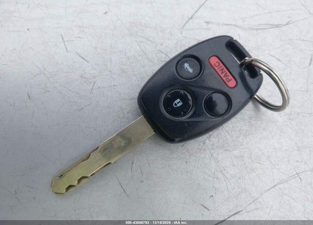 2005 HONDA ACCORD 3.0 EX VIN: 1HGCM66545A026577